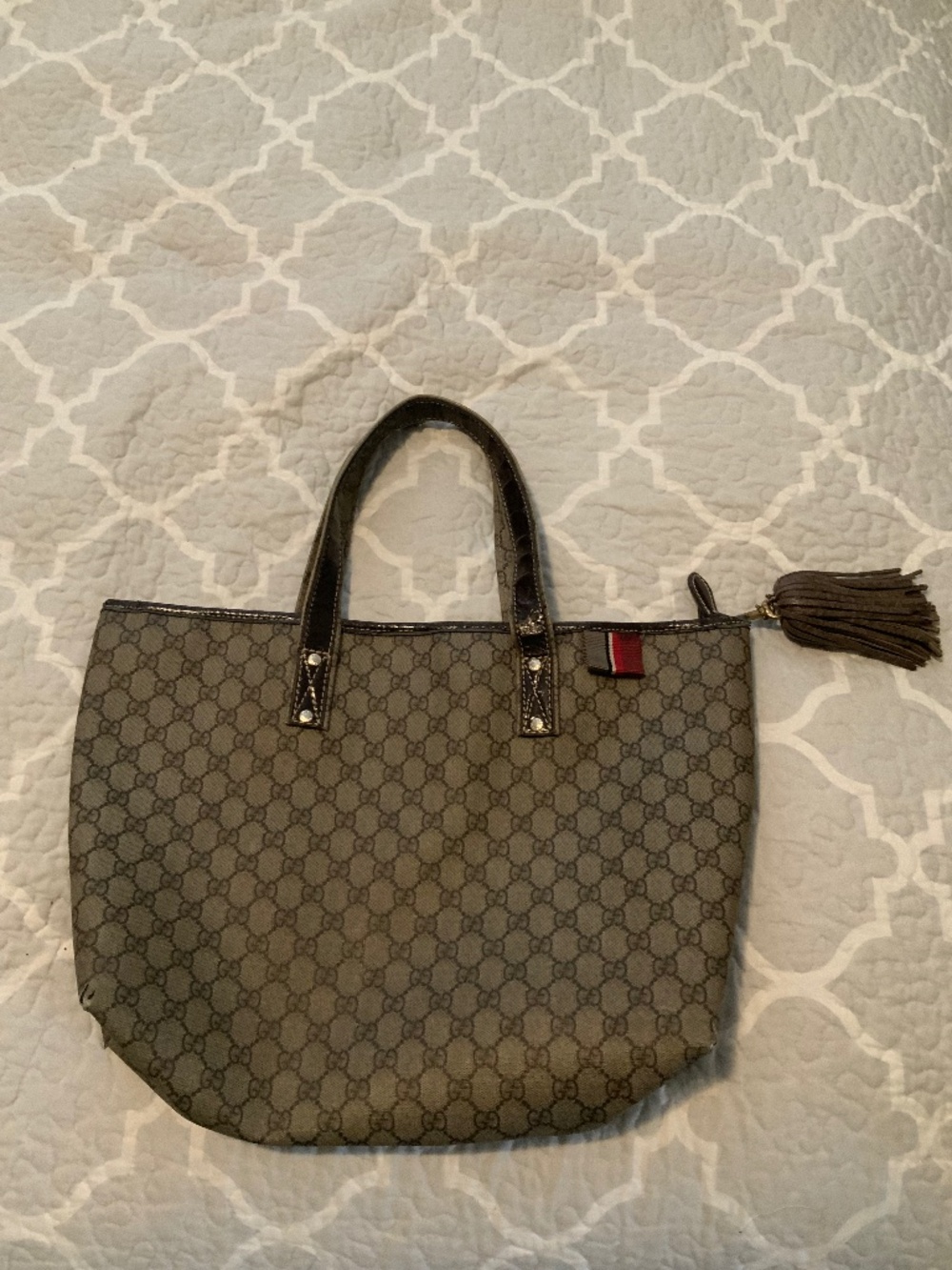 Gucci ‘Shelly” tote bag